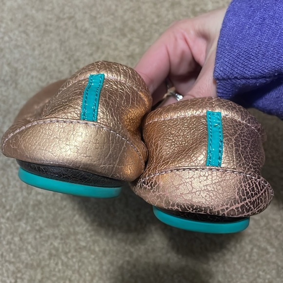 Rose Gold Glam Tieks - size 7 - Picture 3 of 5